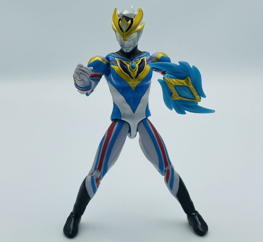 ウルトラアクションフィギュア ウルトラマンデッカー
