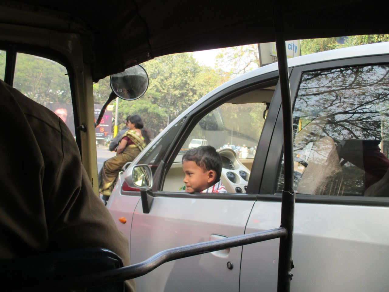 インドで暮らす 同情するなら金をくれ カレーは読み物 カレー哲学のblog