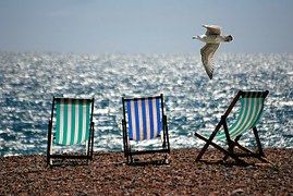 deckchairs-355596__180