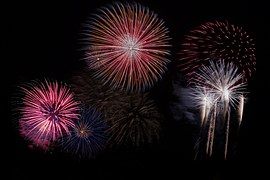 fireworks-879461__180