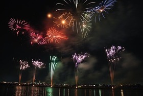 fireworks-74689__340