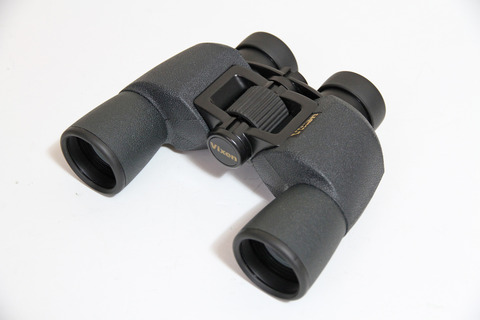 J1719 終売品 希少 Vixen ビクセン 双眼鏡 フォレスタ ZR8×42WP 8倍 42mm フォレスタシリーズ ポロプリズム式 新品参考価格35,640円 クリーニング済み Amazon | Vixen 双眼鏡 フォレスタ ZR 8×42WP ポロプリズム式 8×42WP
