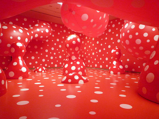 草間彌生 永遠の永遠の永遠 Across The Universe