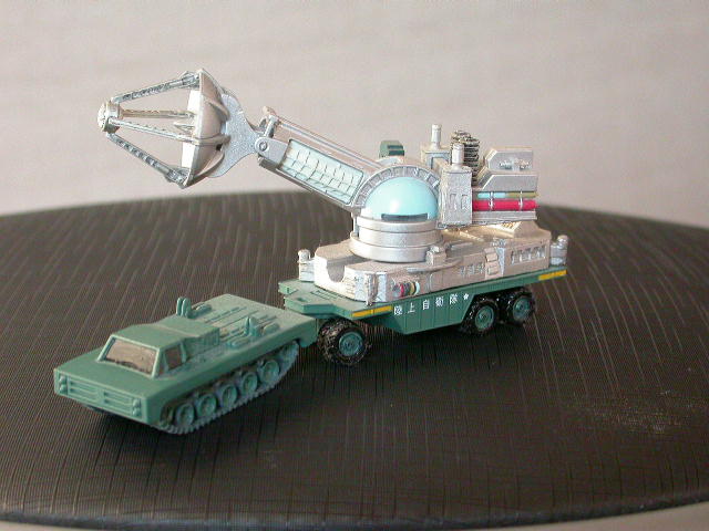 66式メーサー殺獣光線車 : Across the Universe