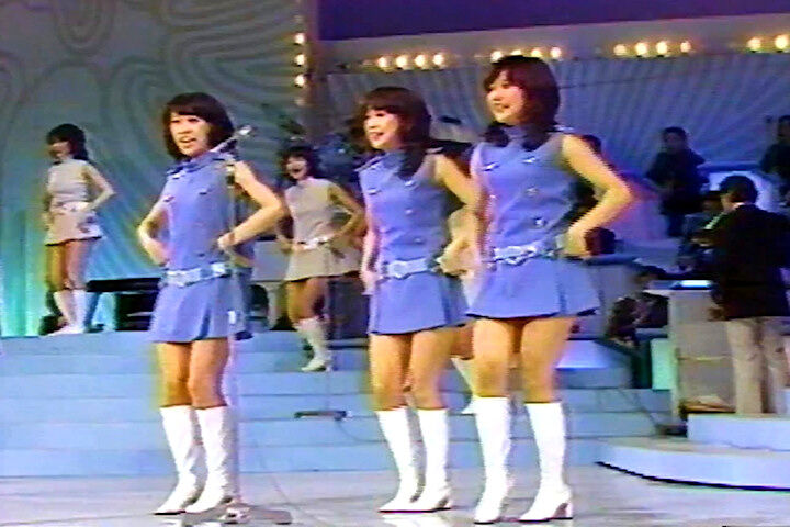 ランちゃん ミキちゃん お誕生日おめでとう ヤング歌の祭典 でのキャンディーズ スクールメイツfan のブログ