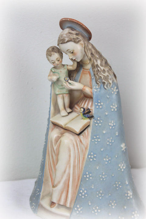 かぜのカワイイ商品一覧フンメル人形 Flower Madonna 聖母マリアとイエス・キリスト