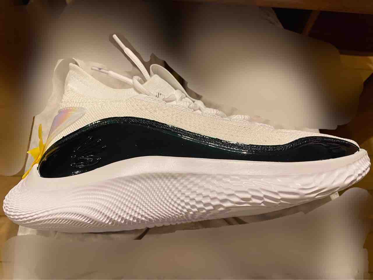 バッシュ 色変えてみた さいたま市中央区 さいたま新都心 北与野 大宮 整体院 まと治療院 鍼 灸 マッサージ 小児はり スポーツケア の日記