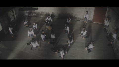 欅坂46 手を繋いで帰ろうか Mvミステリアスな想像とは違う映像作品に 動画あり 櫻坂46まとめもり 欅坂46 手を繋いで帰ろうか Mvミステリアスな想像とは違う映像作品に 動画あり 櫻坂46まとめもり