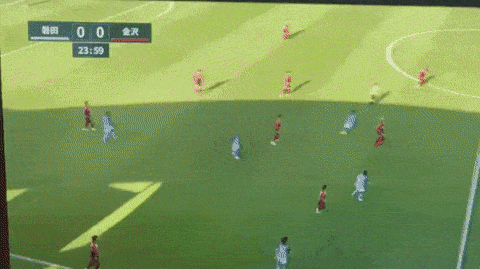 Gif J2リーグでとんでもないｑｂｋが決まるｗｗｗｗｗｗｗ サカサカ10 サッカーまとめ速報