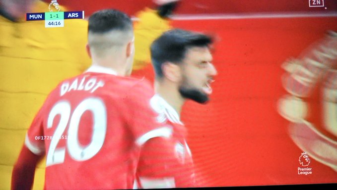 速報 動画 冨安アーセナルvsマンu お笑いゴールを含む1 1で前半終了ｗｗｗｗｗｗｗ サカサカ10 サッカーまとめ速報