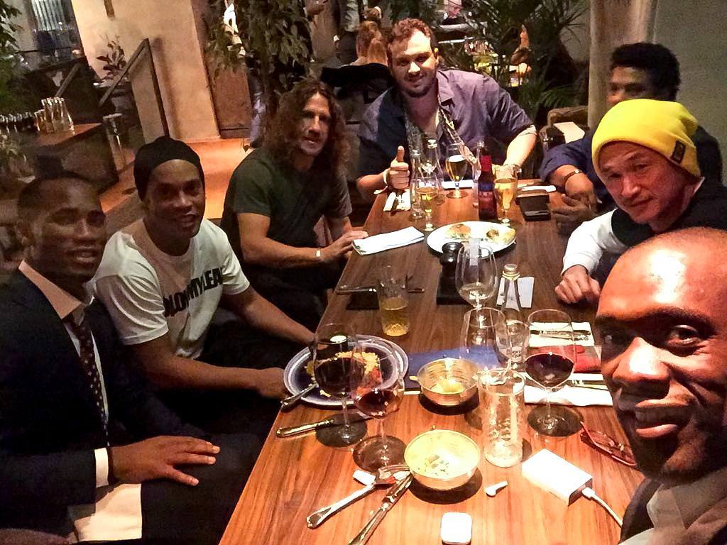 三浦知良 キングカズ 世界的名手との レジェンド食事会 に出席 サカサカ10 サッカーまとめ速報 三浦知良 キングカズ 世界的名手との レジェンド食事会 に出席 サカサカ10 サッカーまとめ速報