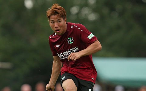 DkA42DoUwAI0LTH[1]