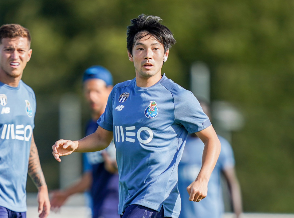 悲報 ポルト中島翔哉さん 耳にピアスの穴を開けてしまう サカサカ10 サッカーまとめ速報 悲報 ポルト中島翔哉さん 耳にピアスの穴を開けてしまう サカサカ10 サッカーまとめ速報