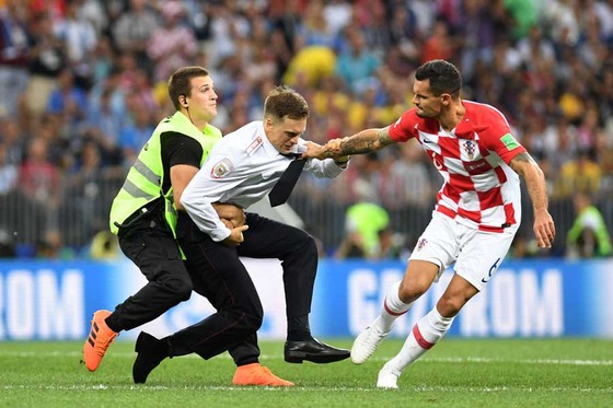 20180716_dejan-lovren3020[1]