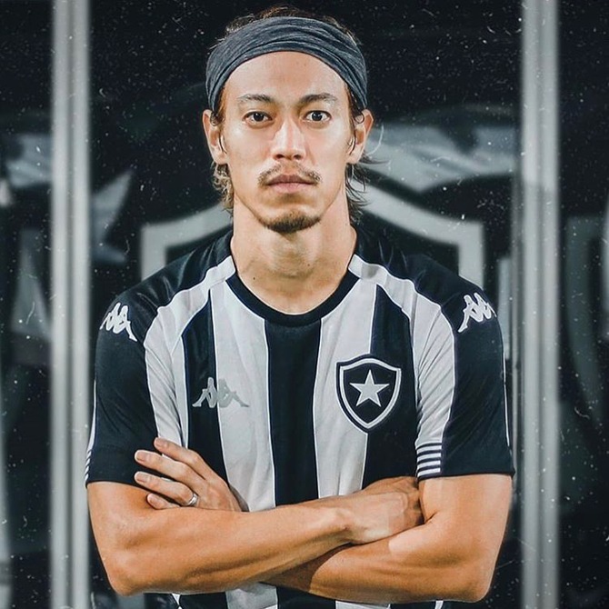 海外の反応 本田圭佑のゴラッソ初ゴールに この日本人はモンスターだ サカサカ10 サッカーまとめ速報 海外の反応 本田圭佑のゴラッソ初ゴールに この日本人はモンスターだ サカサカ10 サッカーまとめ速報