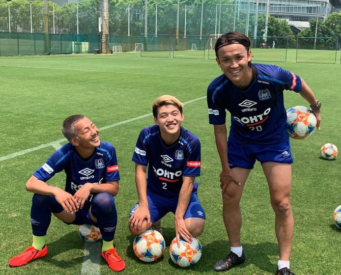 RS=^ADBaejHFHjGxY5aoVAMi8kf2FzvlZk-