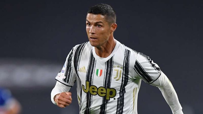 悲報 クリスティアーノ ロナウドさん ユベントスから逃げる模様wwww サカサカ10 サッカーまとめ速報 悲報 クリスティアーノ ロナウドさん ユベントスから逃げる模様wwww サカサカ10 サッカーまとめ速報