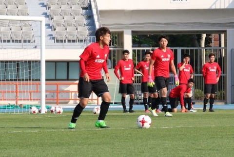 20170518-00589118-soccerk-000-1-view[1]