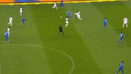 Gif 日本代表のエースこと遠藤航さんのプレーが凄いｗｗｗｗｗｗ サカサカ10 サッカーまとめ速報