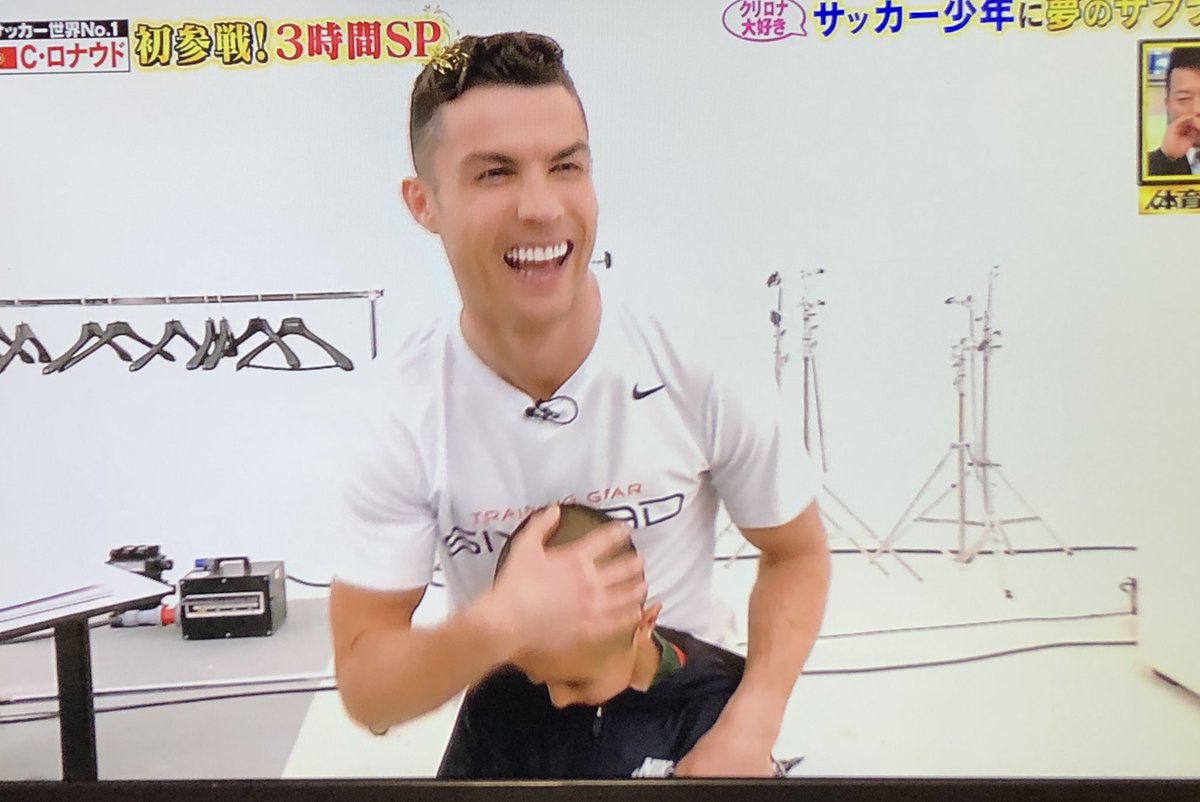 動画 C ロナウドさん ぐう聖すぎるwwwww サカサカ10 サッカーまとめ速報 動画 C ロナウドさん ぐう聖すぎるwwwww サカサカ10 サッカーまとめ速報