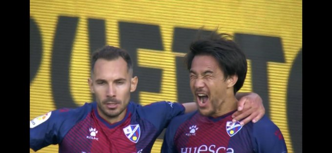 速報 動画 ウエスカ岡崎慎司さん 利き足のヘッドで10ゴール目キターー サカサカ10 サッカーまとめ速報 速報 動画 ウエスカ岡崎慎司さん 利き足のヘッドで10ゴール目キターー サカサカ10 サッカーまとめ速報