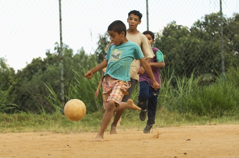 crianca-e-futebol[1]