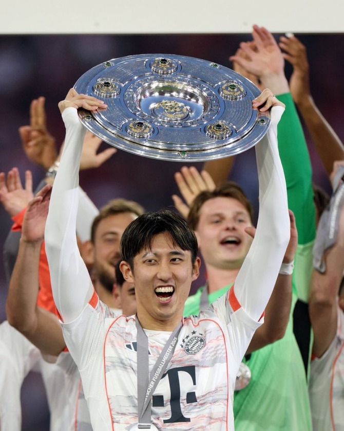 【速報】伊藤洋輝さんバイエルンで2連覇してしまうwwww wwのサムネイル
