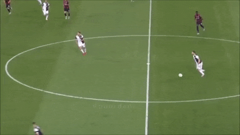 Gif アジア最高cb冨安健洋さん クリロナに完勝してしまうwwww サカサカ10 サッカーまとめ速報 Gif アジア最高cb冨安健洋さん クリロナに完勝してしまうwwww サカサカ10 サッカーまとめ速報