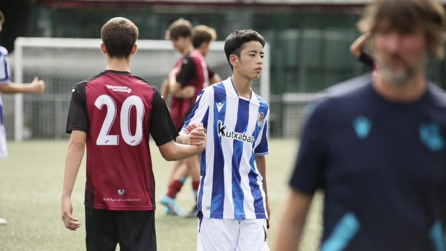 【最終値下】久保建英　21-22 panini mosaic 25シリ 久保建英 Panini Mosaic LaLiga Silver Prizm - メルカリ【Takefusa