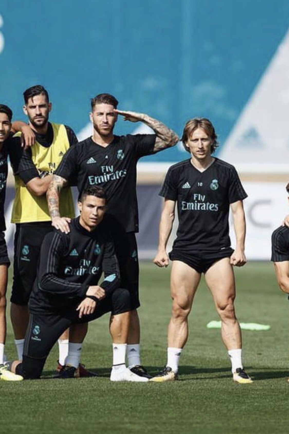 画像 モドリッチがヒョロガリとか思ってるやつ サカサカ10 サッカーまとめ速報 画像 モドリッチがヒョロガリとか思ってるやつ サカサカ10 サッカーまとめ速報