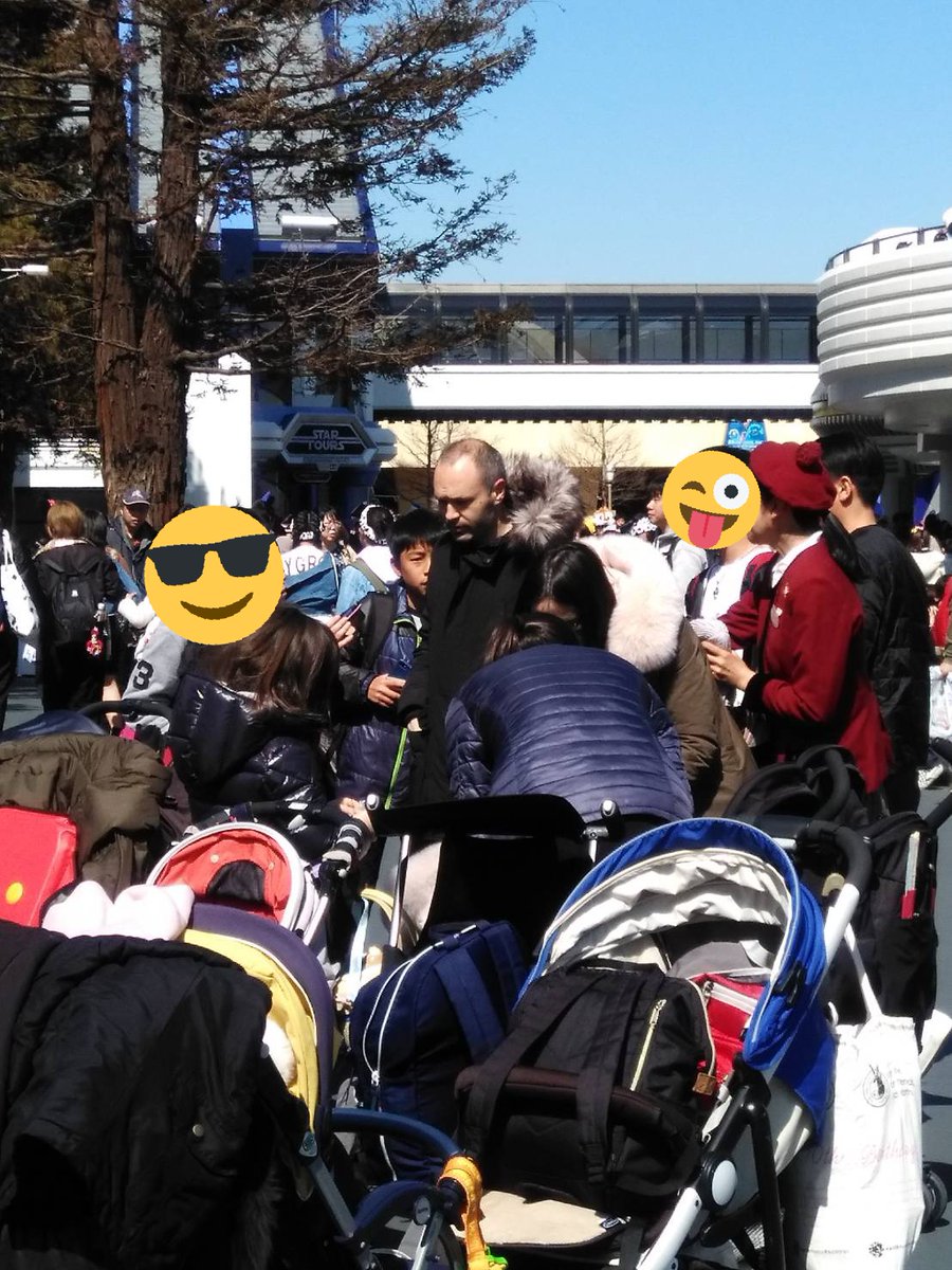 画像 イニエスタさん 半年で4回もディズニーランドに通ってしまう サカサカ10 サッカーまとめ速報 画像 イニエスタさん 半年で4回もディズニーランドに通ってしまう サカサカ10 サッカーまとめ速報