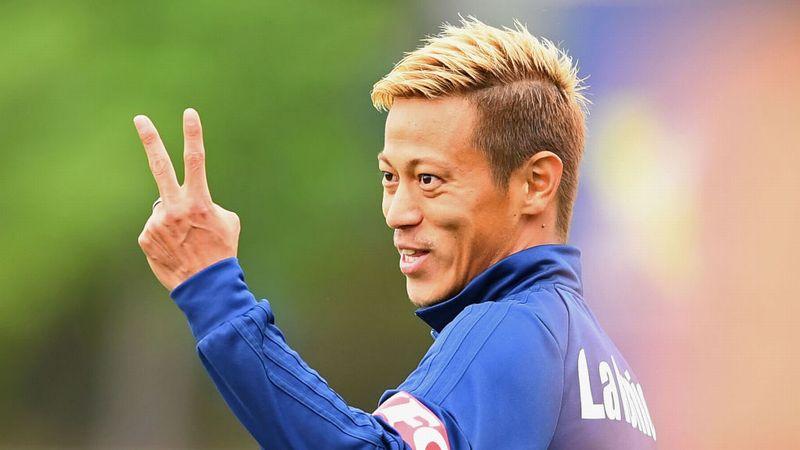 朗報 本田圭佑さん 上田前田中島のおかげで再評価されるｗｗｗｗ サカサカ10 サッカーまとめ速報