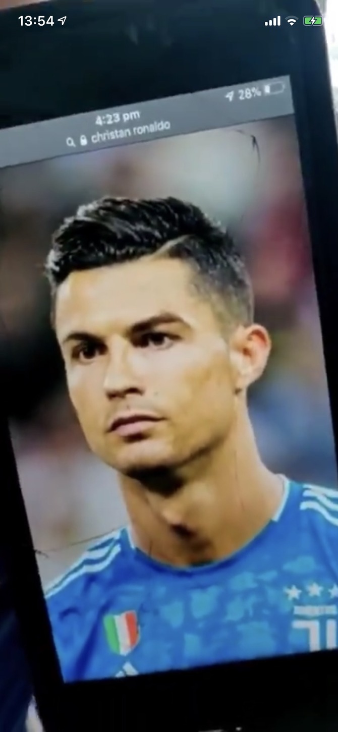 悲報 サッカー少年 クリロナの髪型にして 結果wwwww サカサカ10 サッカーまとめ速報 悲報 サッカー少年 クリロナの髪型にして 結果wwwww サカサカ10 サッカーまとめ速報
