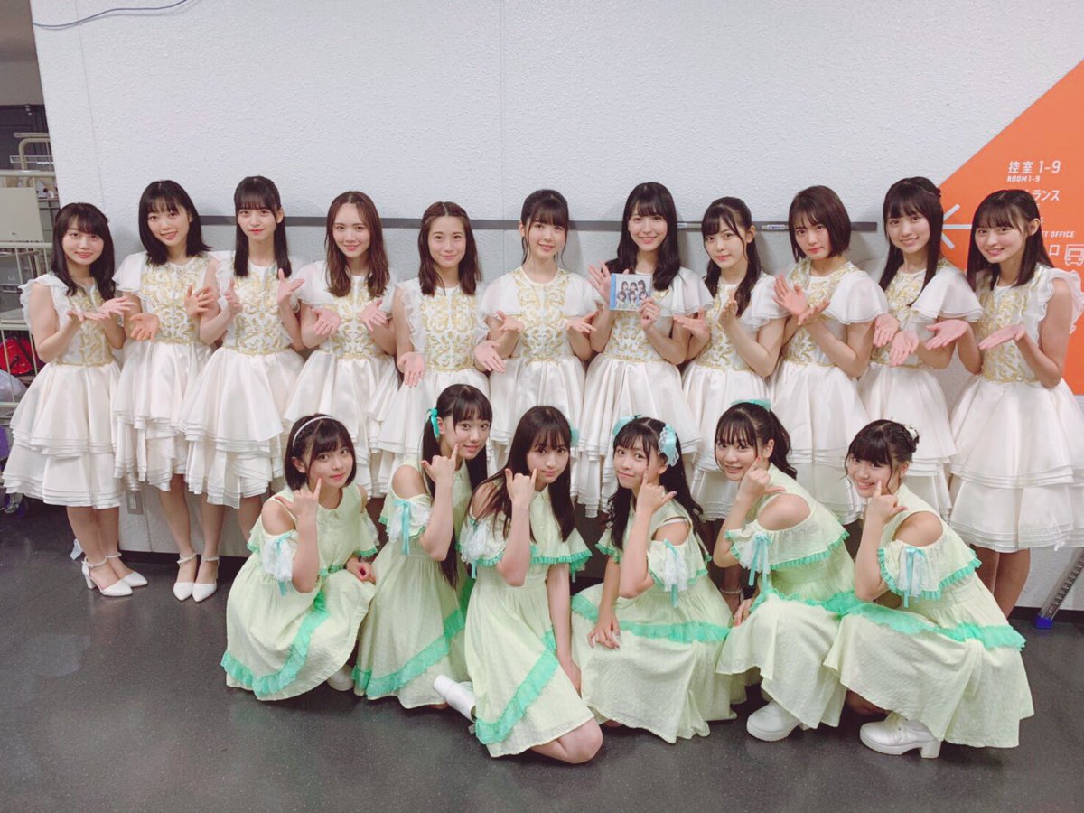 乃木坂 4 期生 集合 写真 PiXMiXと乃木坂 4期生の集合写真キタ━━━━━━(゚∀゚)━━━━━━ !!!!! : 乃木坂46まとめの「ま」
