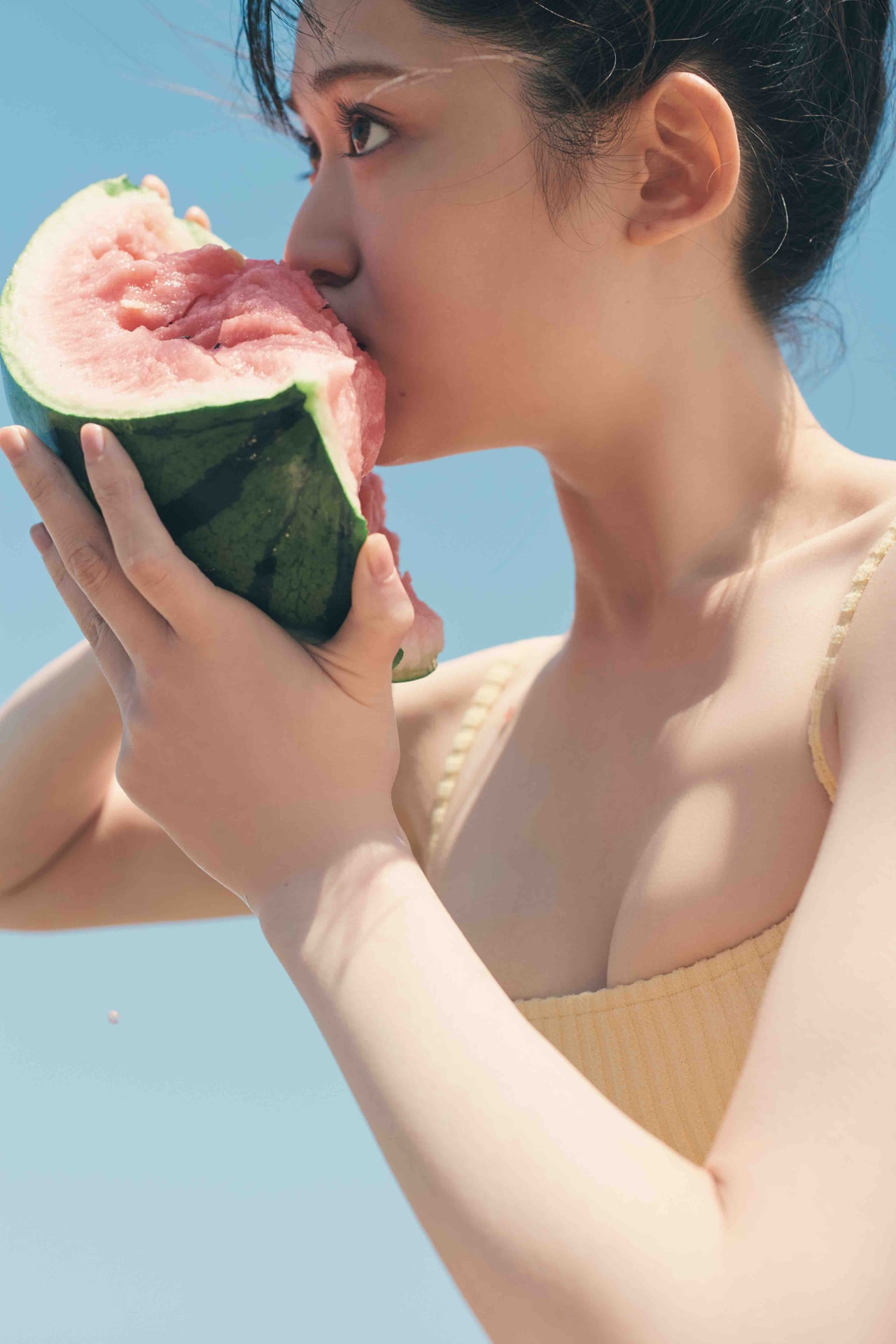 元乃木坂 うおおお 松村沙友理の新しい水着ショットｷﾀ ﾟ ﾟ 乃木坂46箱推し