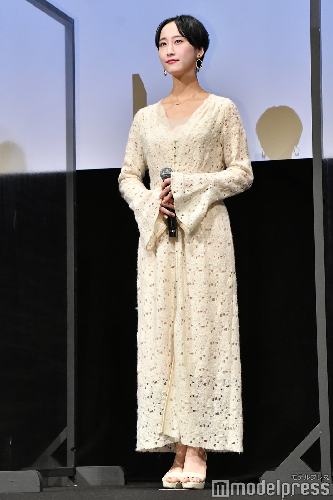 声優 美貌 元ske48松井玲奈 29 黒髪バッサリ ショートヘアにイメチェン さらに綺麗になってる 絶賛の声殺到 Ske48箱推し 声優 美貌 元ske48松井玲奈 29 黒髪バッサリ ショートヘアにイメチェン さらに綺麗になってる 絶賛の声殺到 Ske48箱推し