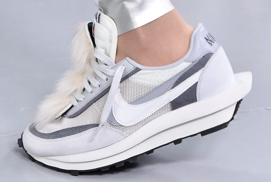 7月18日発売 Sacai ナイキ Ldv ワッフル sneaker man 7月18日発売 Sacai ナイキ Ldv ワッフル sneaker man
