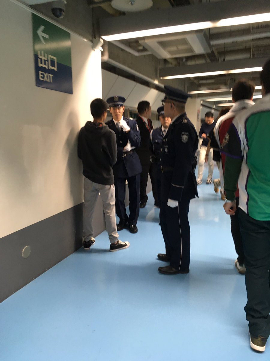 Wbc 山田の打球 キャッチ の中学生 青ざめた表情 にゃん速