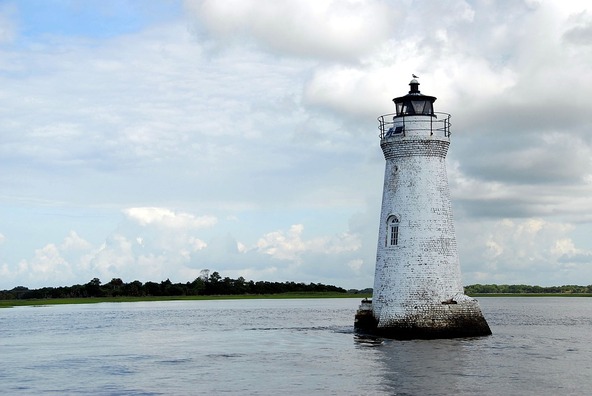 lighthouse-1548423_960_720