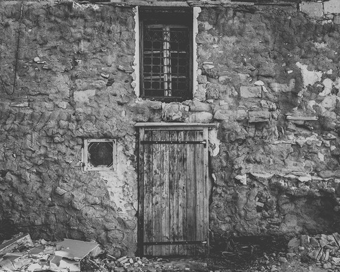 old-house-4763576_960_720