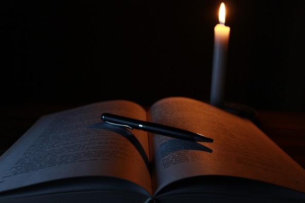 candle-1646765_960_720
