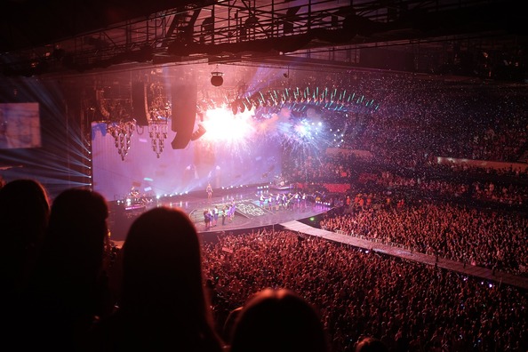 concerts-1150042_1920