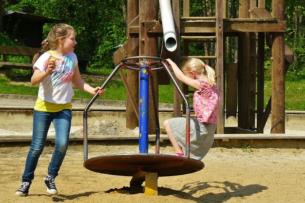 children-playing-334531_960_720