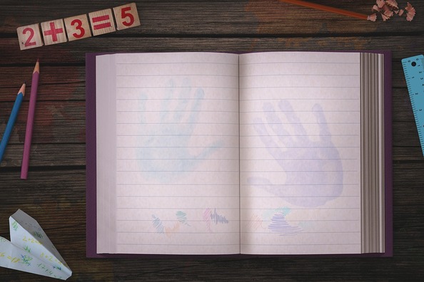 desk-4341094_960_720