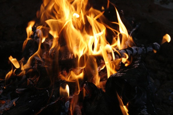 bonfire-1354472_960_720