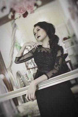 women-2825657_960_720