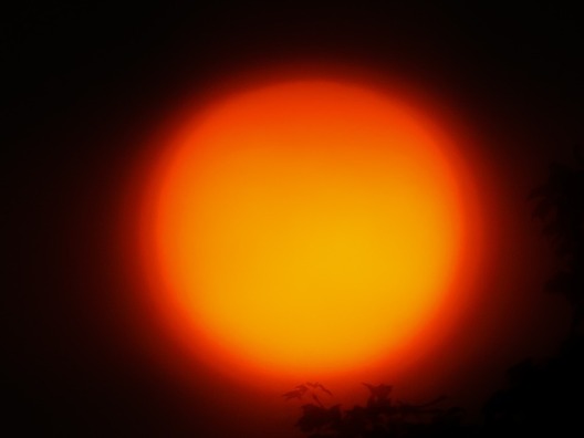 sun-889860_960_720