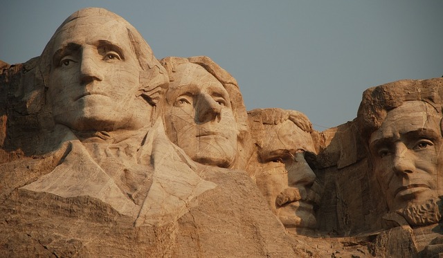 mount-rushmore-1082123_960_720