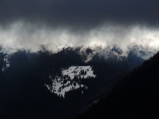 mountain-2586408_960_720
