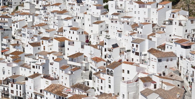 buildings-1245842_1920
